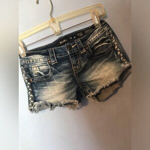 Miss Me~Sz 24~Cut-Off Jean Shorts~Distressed~Daisy Dukes~Stretch~Embroidered